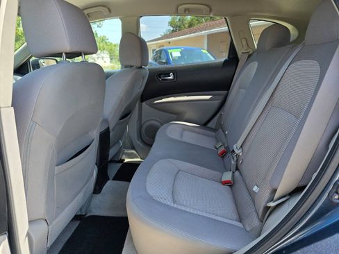 Used 2013 Nissan Rogue SV FWD image 9