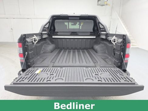 Used 2024 Nissan Frontier SV w/ Hardbody Edition image 46