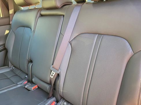 Used 2024 MAZDA CX-90 3.3 Turbo w/ Preferred Package image 21