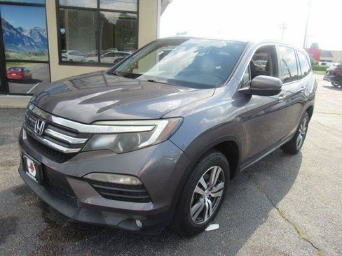 Used 2017 Honda Pilot EX-L image 2