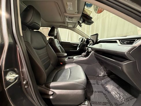 Certified 2023 Toyota RAV4 XLE Premium AWD/4WD image 23