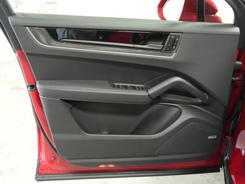 New 2026 Porsche Cayenne Coupe AWD/4WD image 25