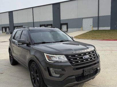 Used 2017 Ford Explorer XLT w/ Equipment Group 202A