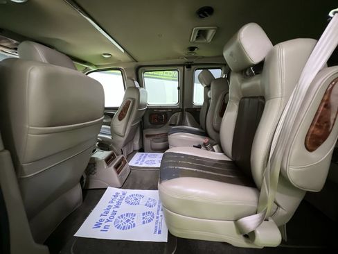 Used 2014 GMC Savana 1500 RWD image 27