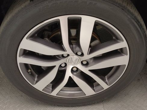 Used 2016 Honda Pilot Elite image 31