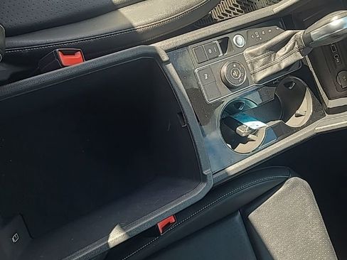 Used 2020 Volkswagen Atlas Cross Sport SEL image 12