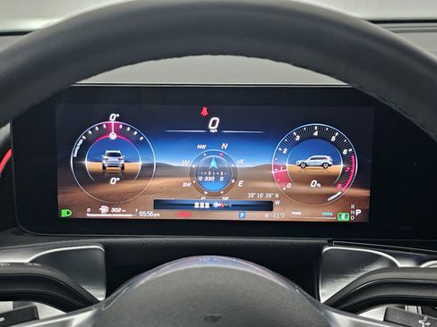 Certified 2025 Mercedes-Benz GLB 250 4MATIC image 42