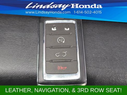Used 2024 Jeep Wagoneer L Series II w/ Flexible Seating Group AWD/4WD image 23
