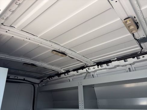 Used 2021 Chevrolet Express 2500 RWD image 28