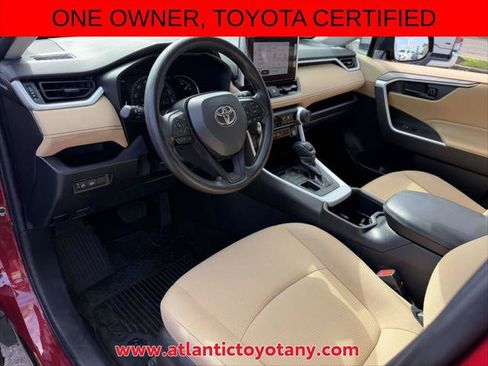 Certified 2023 Toyota RAV4 LE AWD/4WD image 19