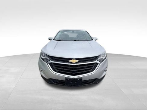 Used 2018 Chevrolet Equinox LT FWD image 3