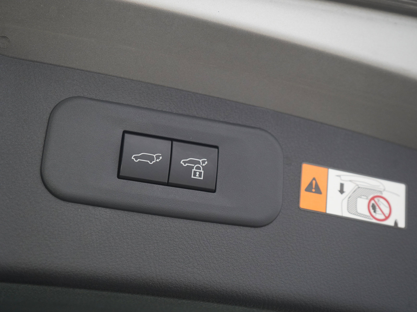 Used 2024 Lexus NX 350h AWD image 12