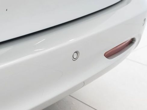 Used 2024 Chrysler Voyager LX FWD image 11