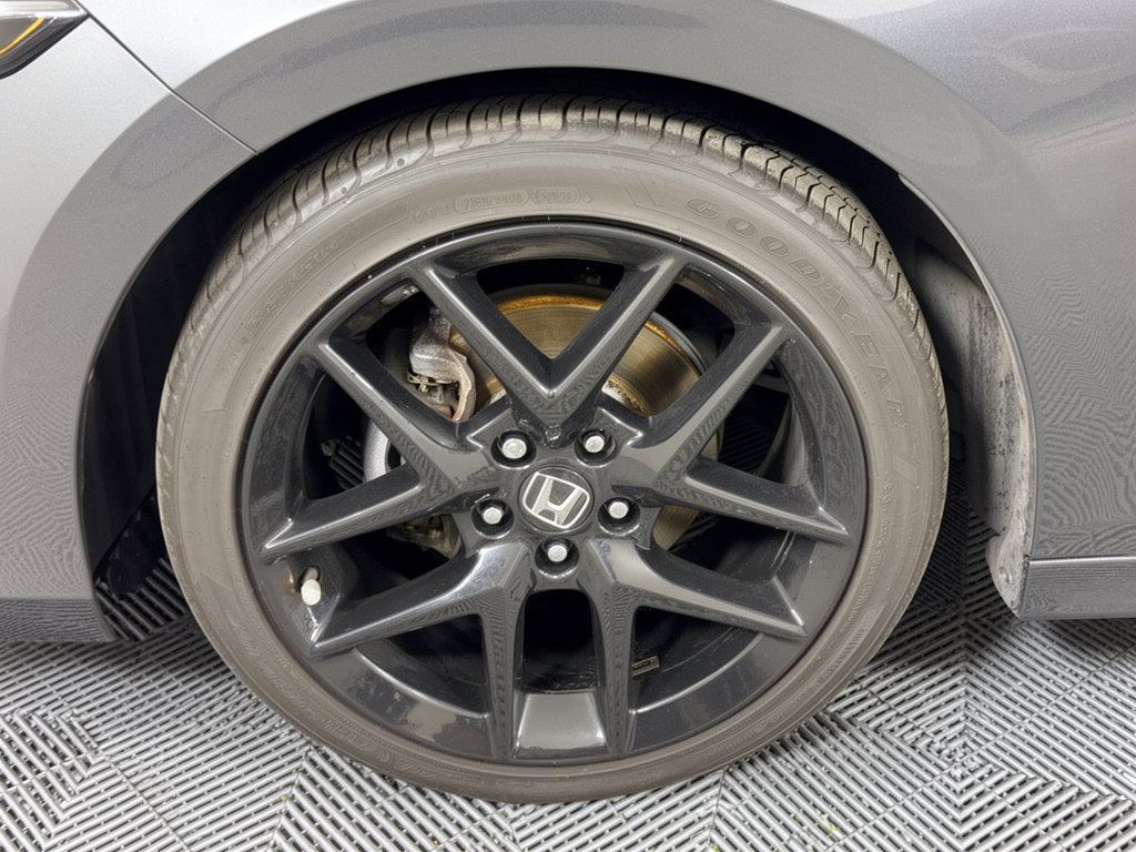 Used 2023 Honda Civic Sport image 13