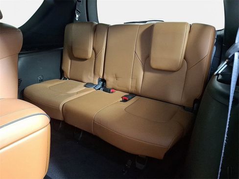 Certified 2024 INFINITI QX80 Sensory w/ All-Season Package image 11