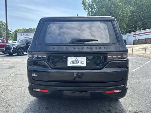 Used 2023 Jeep Grand Wagoneer Series II AWD/4WD image 6