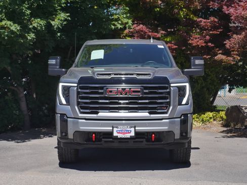 Used 2025 GMC Sierra 2500 AT4 AWD/4WD image 34
