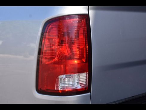 Used 2015 RAM 2500 SLT image 47