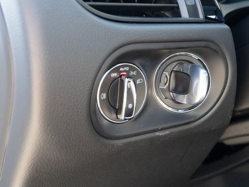 Certified 2025 Porsche Macan image 29