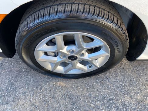 Used 2025 Kia Soul LX w/ LX Technology Package image 29