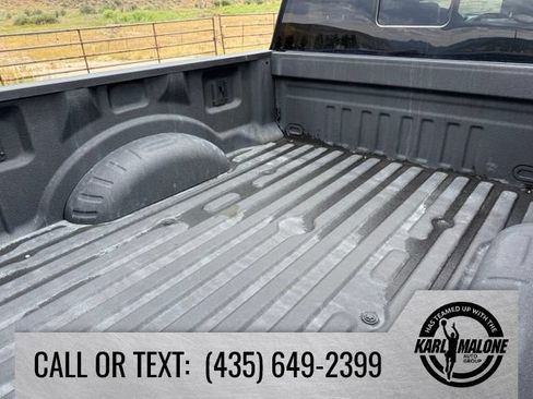 Used 2022 Ford F350 Platinum w/ Tremor Off-Road Package AWD/4WD image 12
