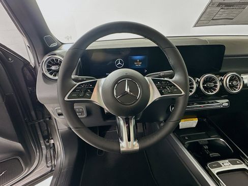 New 2026 Mercedes-Benz GLB 250 image 12