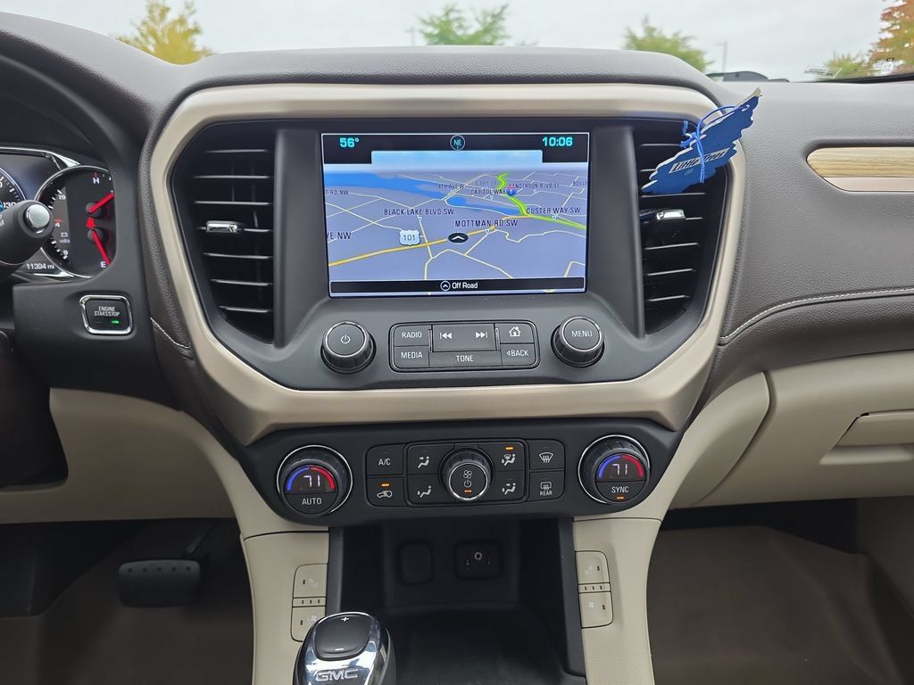Used 2019 GMC Acadia Denali w/ Technology Package AWD/4WD image 26