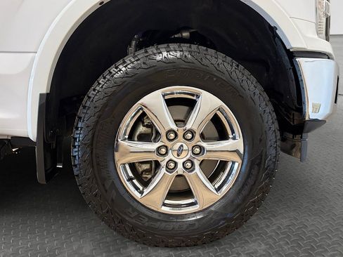 Used 2019 Ford F150 Lariat w/ Equipment Group 502A Luxury AWD/4WD image 46