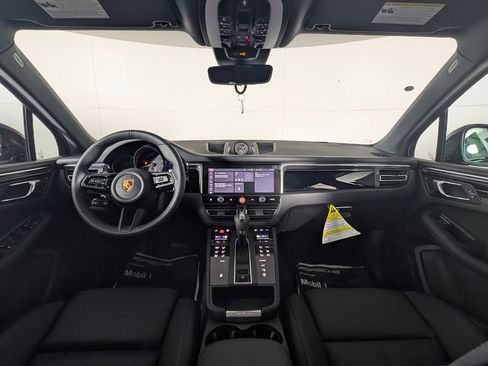 New 2026 Porsche Macan image 20