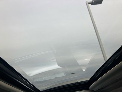 Used 2018 Toyota RAV4 XLE image 24