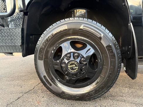 Used 2008 Chevrolet Silverado 3500 LT w/ EZ-Lift Tailgate Package image 7