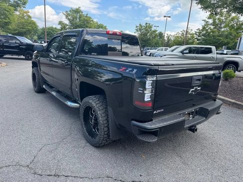 Used 2018 Chevrolet Silverado 1500 LT w/ All Star Edition AWD/4WD image 3