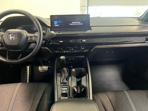 Used 2025 Honda Accord Sport image 20