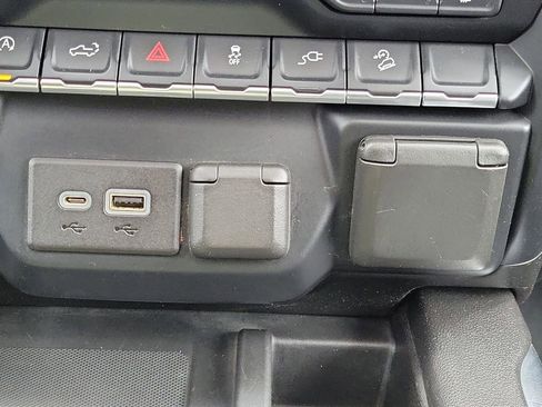 Used 2019 GMC Sierra 1500 AT4 image 33