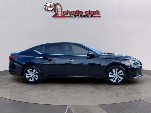 Used 2025 Nissan Altima 2.5 S image 6