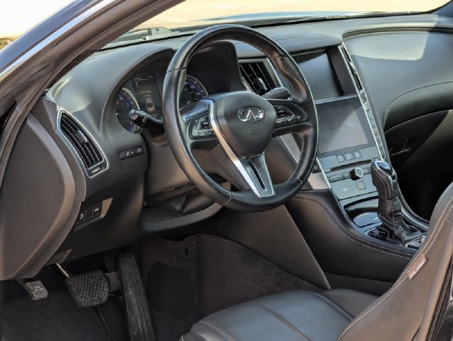 Used 2019 INFINITI Q60 3.0t Luxe w/ Cargo Package AWD/4WD image 11