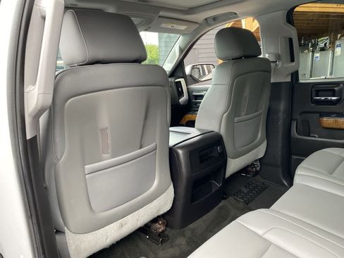 Used 2014 GMC Sierra 1500 SLT w/ Suspension Package, Off-Road AWD/4WD image 16