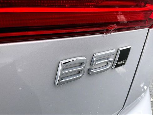 Certified 2023 Volvo XC60 B5 Plus w/ Protection Package Premier image 23