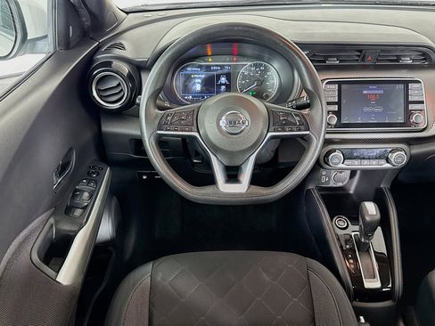 Used 2020 Nissan Kicks SV image 16