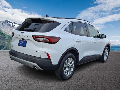 Certified 2023 Ford Escape Active image 6
