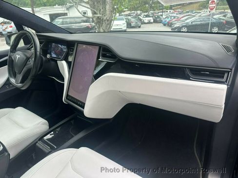 Used 2021 Tesla Model X Long Range AWD/4WD image 9