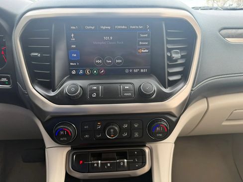 Used 2021 GMC Acadia Denali w/ Denali Technology Package FWD image 12