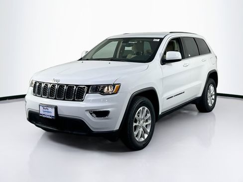 Used 2022 Jeep Grand Cherokee Laredo E w/ Security & Convenience Group image 1