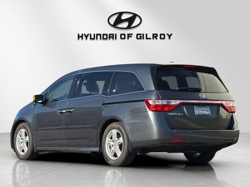 Used 2013 Honda Odyssey Touring image 3