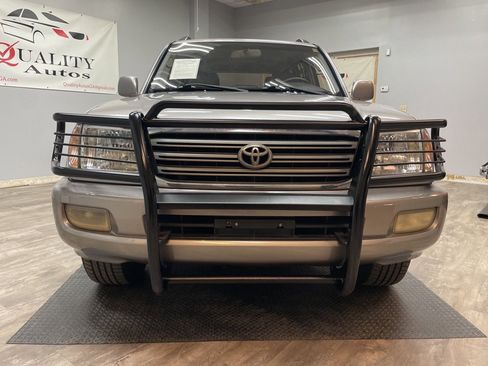 Used 2003 Toyota Land Cruiser image 14