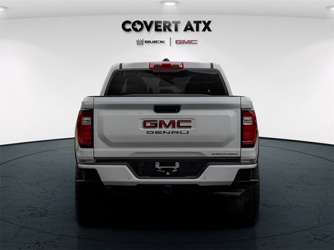 New 2026 GMC Canyon Denali image 4