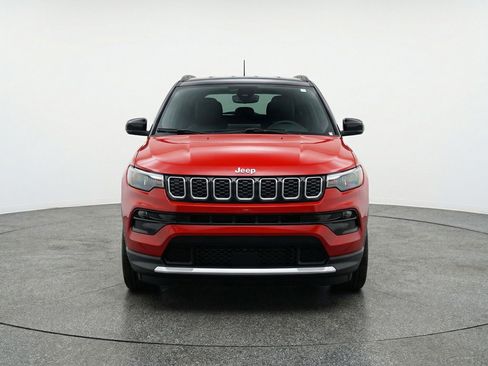 Used 2025 Jeep Compass Limited image 2