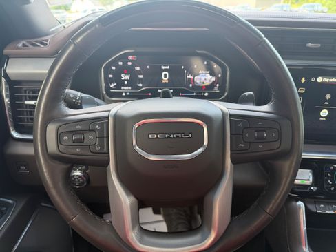 Used 2024 GMC Sierra 1500 Denali AWD/4WD image 17