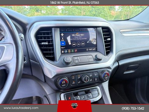 Used 2020 GMC Acadia SLT w/ Driver Alert Package II FWD image 28