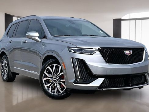 Used 2025 Cadillac XT6 Sport w/ Platinum Package AWD/4WD image 11